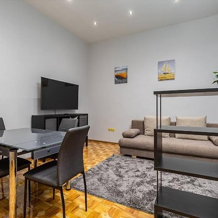 Bold Base Apartment Budapest Eksteriør bilde